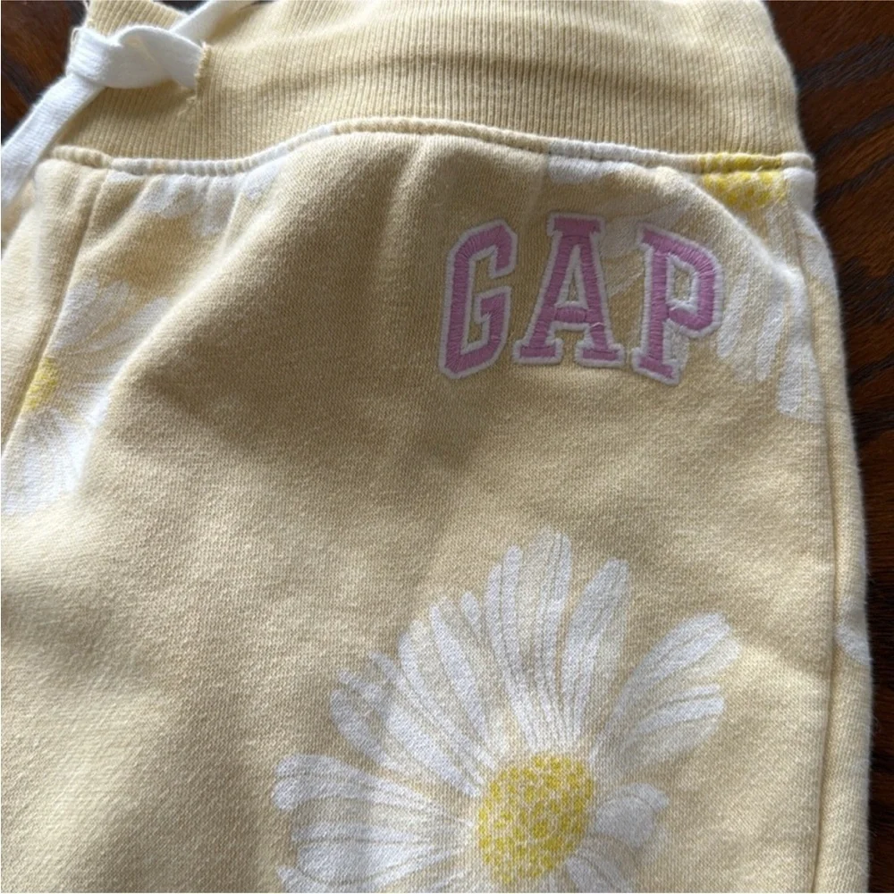 GAP Kids Light Yellow Floral Sweatpants